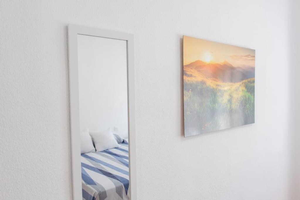 Apartamento Alexa, A 800Mts Catedral Wifi Smart Tv Murcia Bagian luar foto