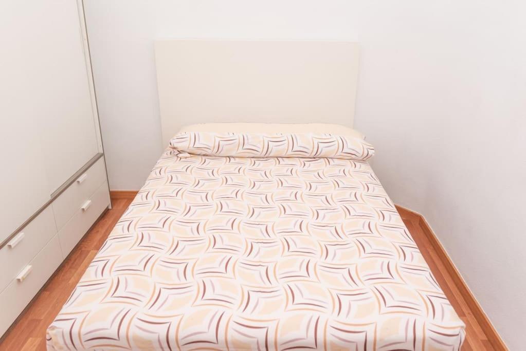 Apartamento Alexa, A 800Mts Catedral Wifi Smart Tv Murcia Bagian luar foto