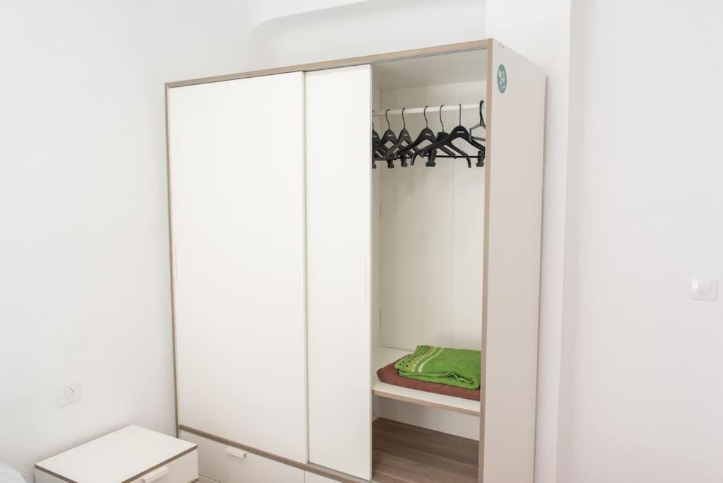 Apartamento Alexa, A 800Mts Catedral Wifi Smart Tv Murcia Bagian luar foto